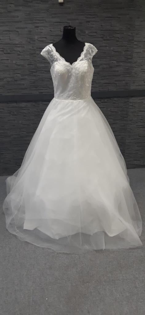 trouwjurk/trouwjurken/bruidsjurk maat 38/40, Trouwjurk, Overige kleuren, Nieuw, Ophalen of Verzenden