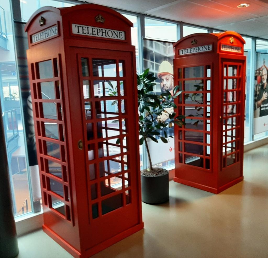 Engelse telefooncel kopie van de originele maar dan van hout, Receptie of Entree, Ophalen, Nieuw zonder verpakking, Inrichting