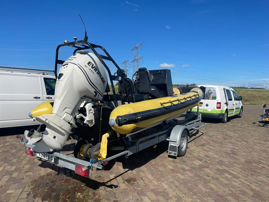 Osprey Seaharrier 660 | Evinrude 250pk etec | Trailer, Watersport en Boten, Gebruikt, Benzine, 200 pk of meer, Overige materialen