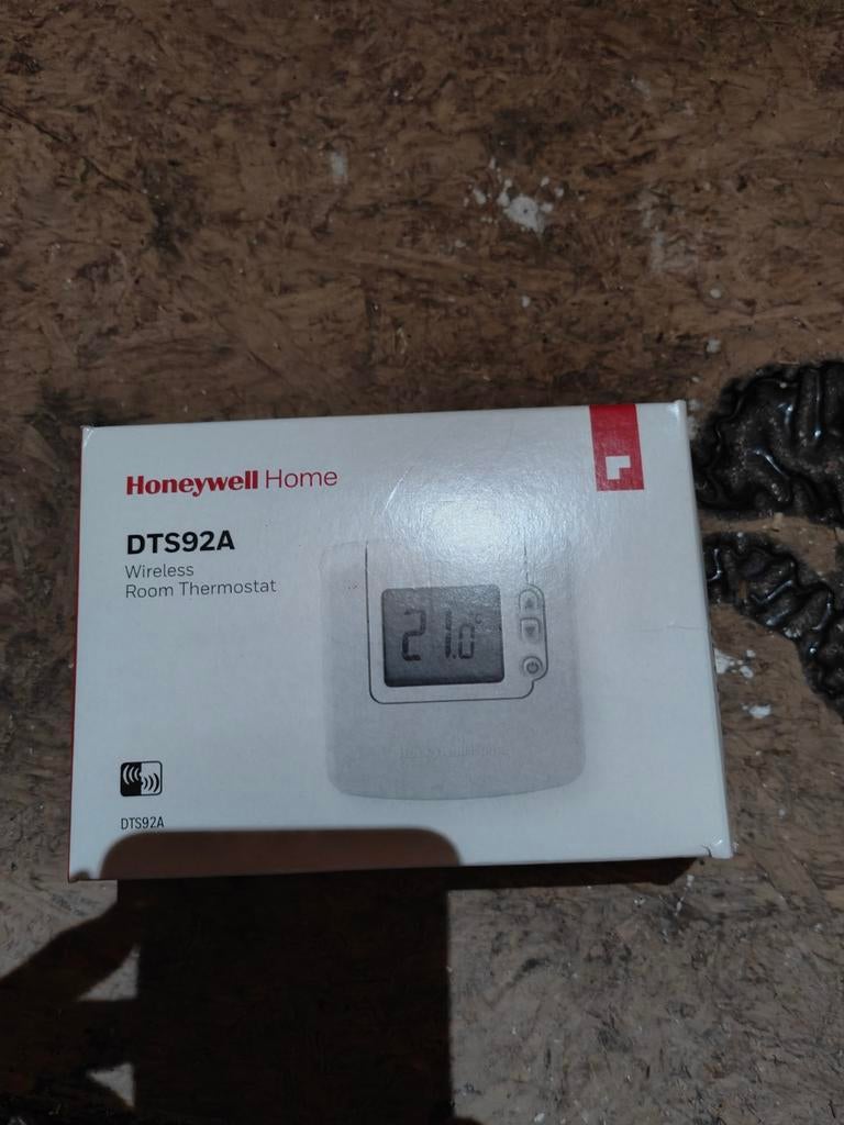 CMT937M1003  Honeywell Chronotherm Modulation, Doe-het-zelf en Verbouw, Verwarming en Radiatoren, Ophalen of Verzenden, Minder dan 60 cm