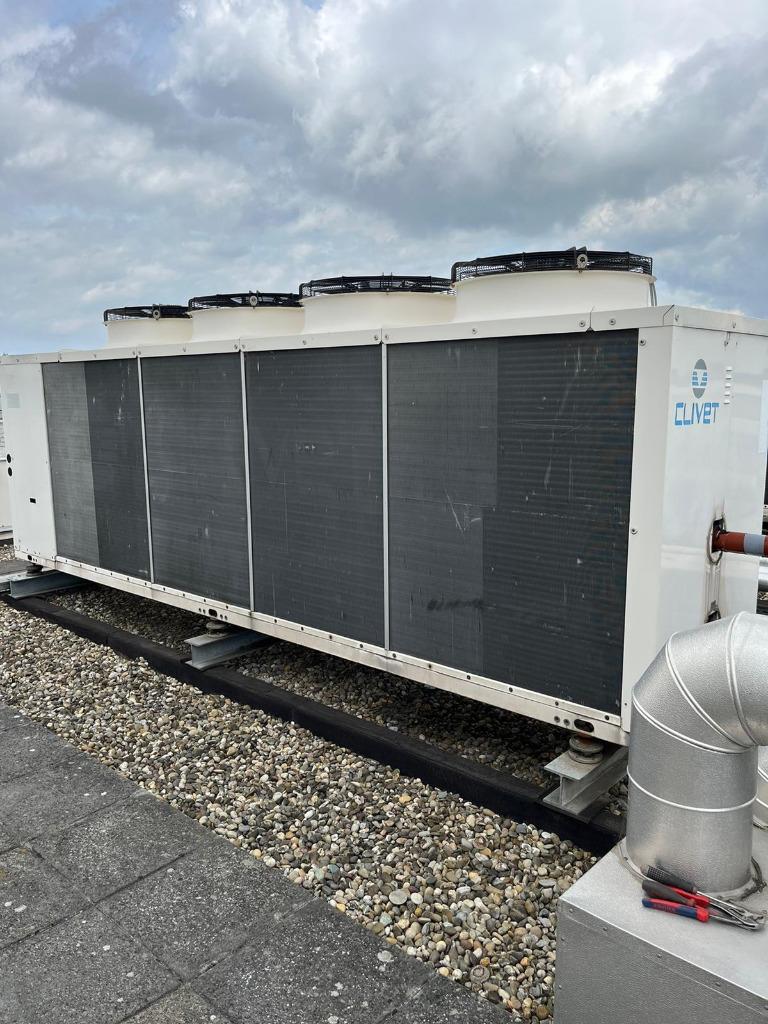 Clivet WSAT XEE 802 koudwater chiller koelmachine 216 kW, Timer, Refurbished, 3 snelheden of meer, Ophalen of Verzenden