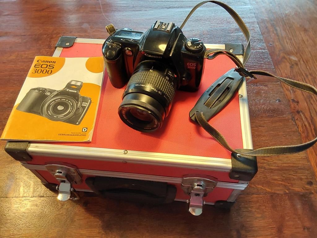 Canon EOS 3000 compacte spiegelreflexcamera, Audio, Tv en Foto, Fotocamera's Analoog, Ophalen, Gebruikt, Spiegelreflex, Canon