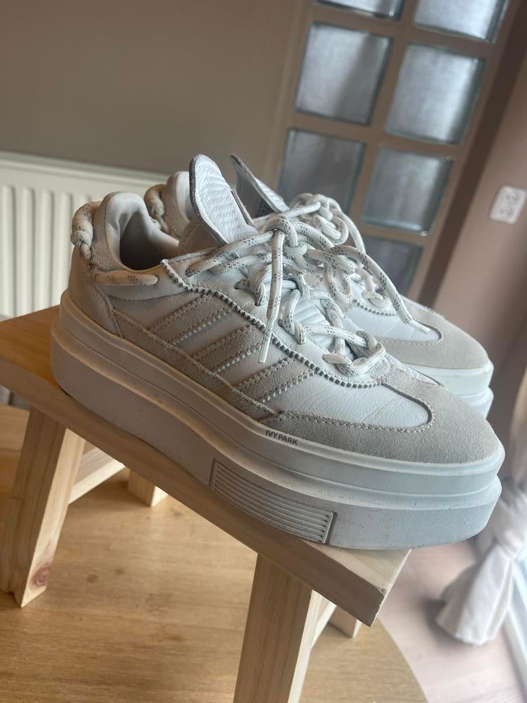 Adidas x Ivy Park sneakers te koop, Kleding | Heren, Schoenen, Zo goed als nieuw, Ophalen