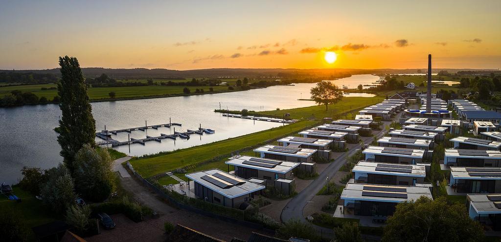 Duurzame vakantiewoningen prachtig gelegen aan de Neder-Rijn, 2 slaapkamers, Utrecht, Verkoop zonder makelaar, Chalet