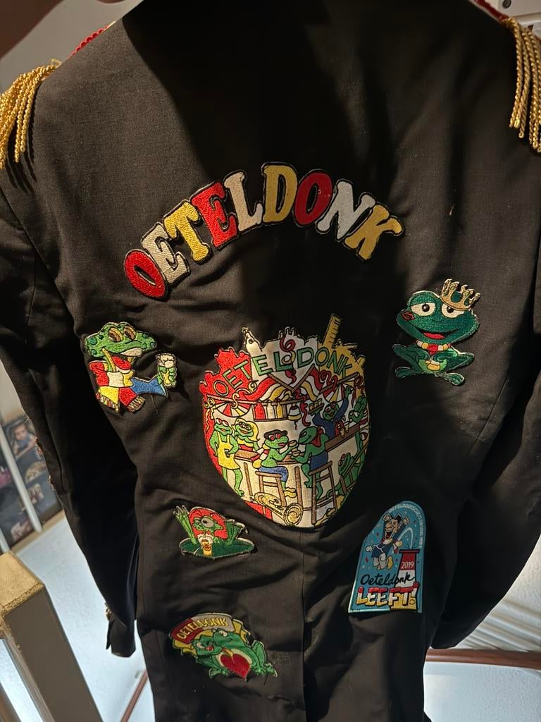 Oeteldonk jasje maat s/m (45), Kleding | Heren, Carnavalskleding en Feestkleding, Ophalen of Verzenden, Zo goed als nieuw