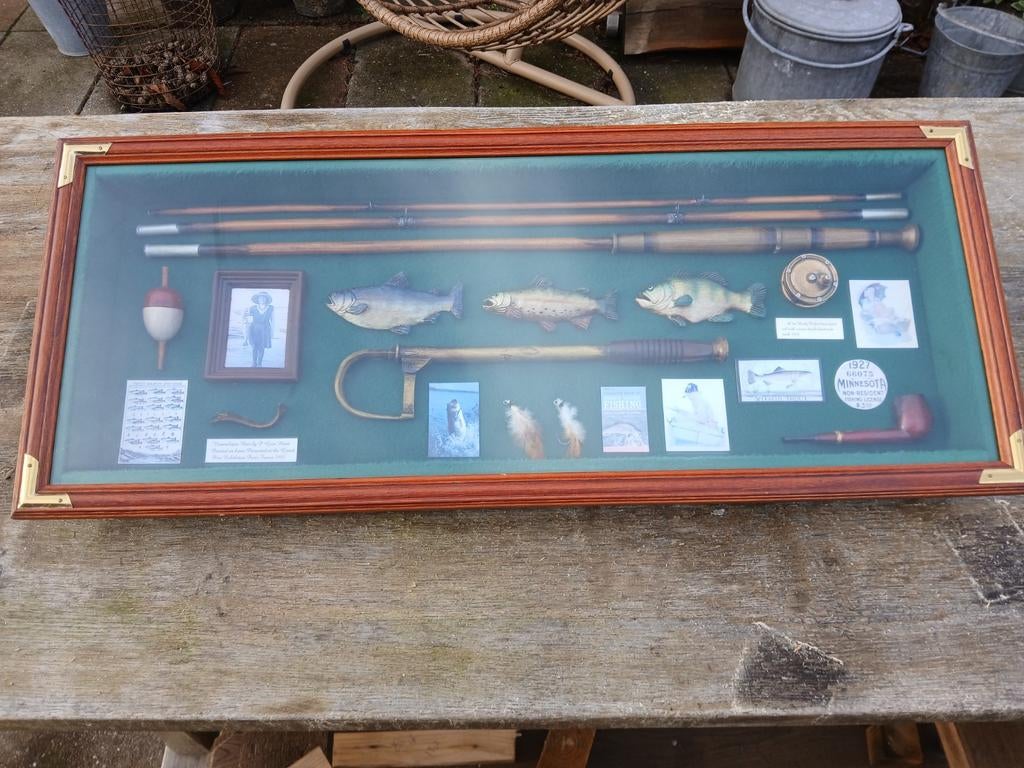 Vintage Visvitrine met Hengel en Accessoires, Ophalen of Verzenden
