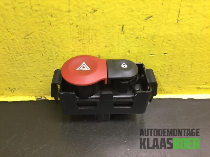 Paniekverlichtings Schakelaar van een Renault Clio, Ophalen of Verzenden, 12 maanden garantie, Gebruikt, Renault