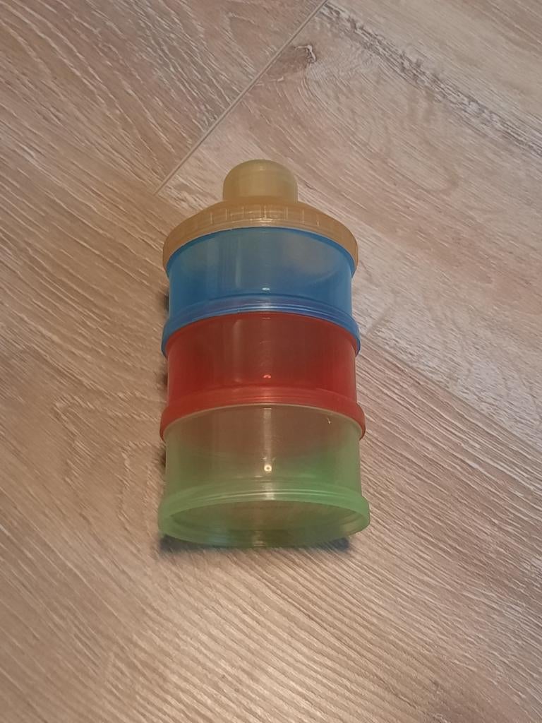 Doseerbakjes voor poedermelk (schroefbaar torentje), Ophalen, Zo goed als nieuw, Overige typen