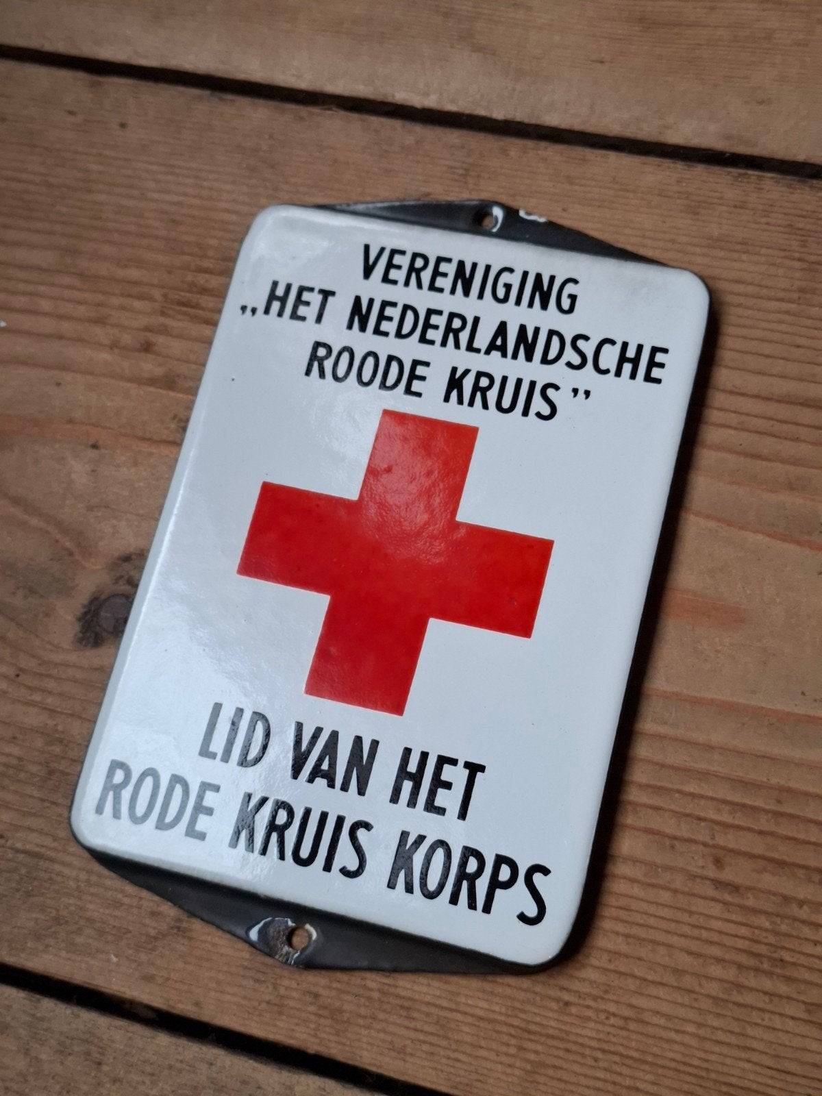 Emaille bordje Ver. Lid NEDERLANDSCHE ROODE KRUIS KORPS EHBO, Ophalen of Verzenden, Zo goed als nieuw, Reclamebord