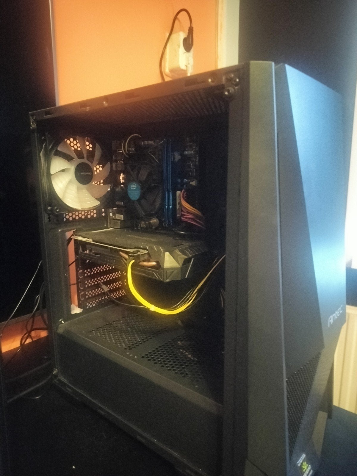 Mooie en goede beginners pc, 8 GB, Ophalen of Verzenden, Zo goed als nieuw, Gaming
