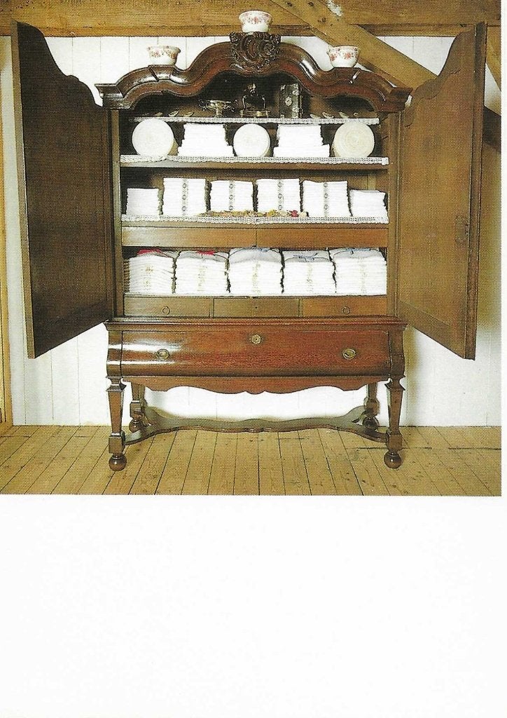 Leens- -Linnenkast Borg Verhildersum., Ophalen of Verzenden, 1980 tot heden, Ongelopen, Groningen