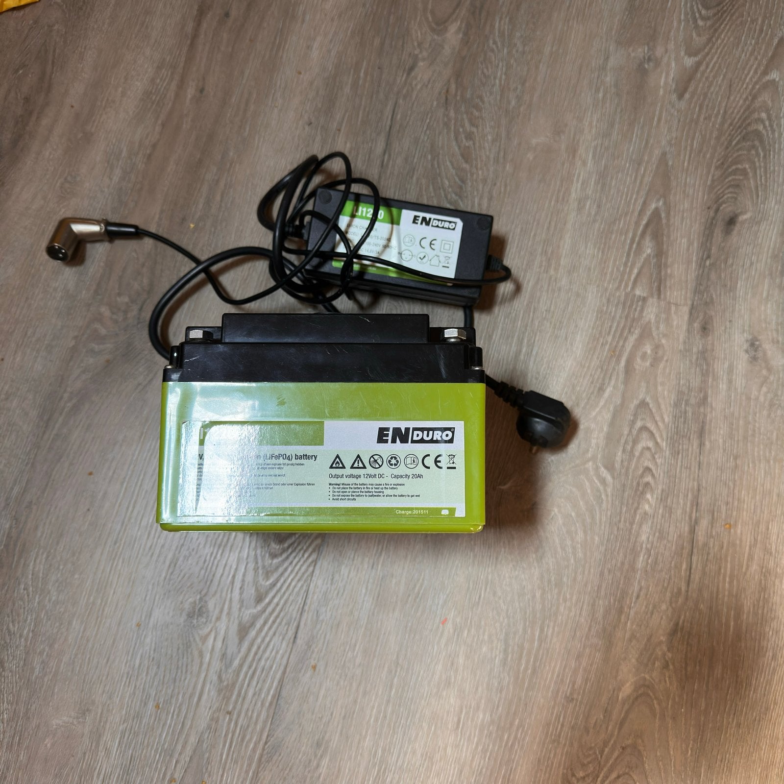 Enduro LI1220 Lithium (LiFePO4) accu met lader, Ophalen, Gebruikt