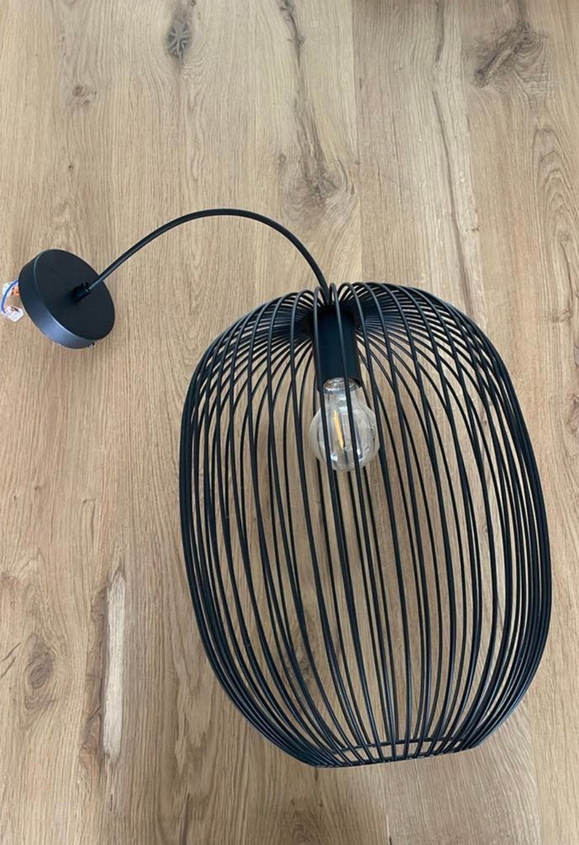 Zwarte hanglamp - zo goed als nieuw