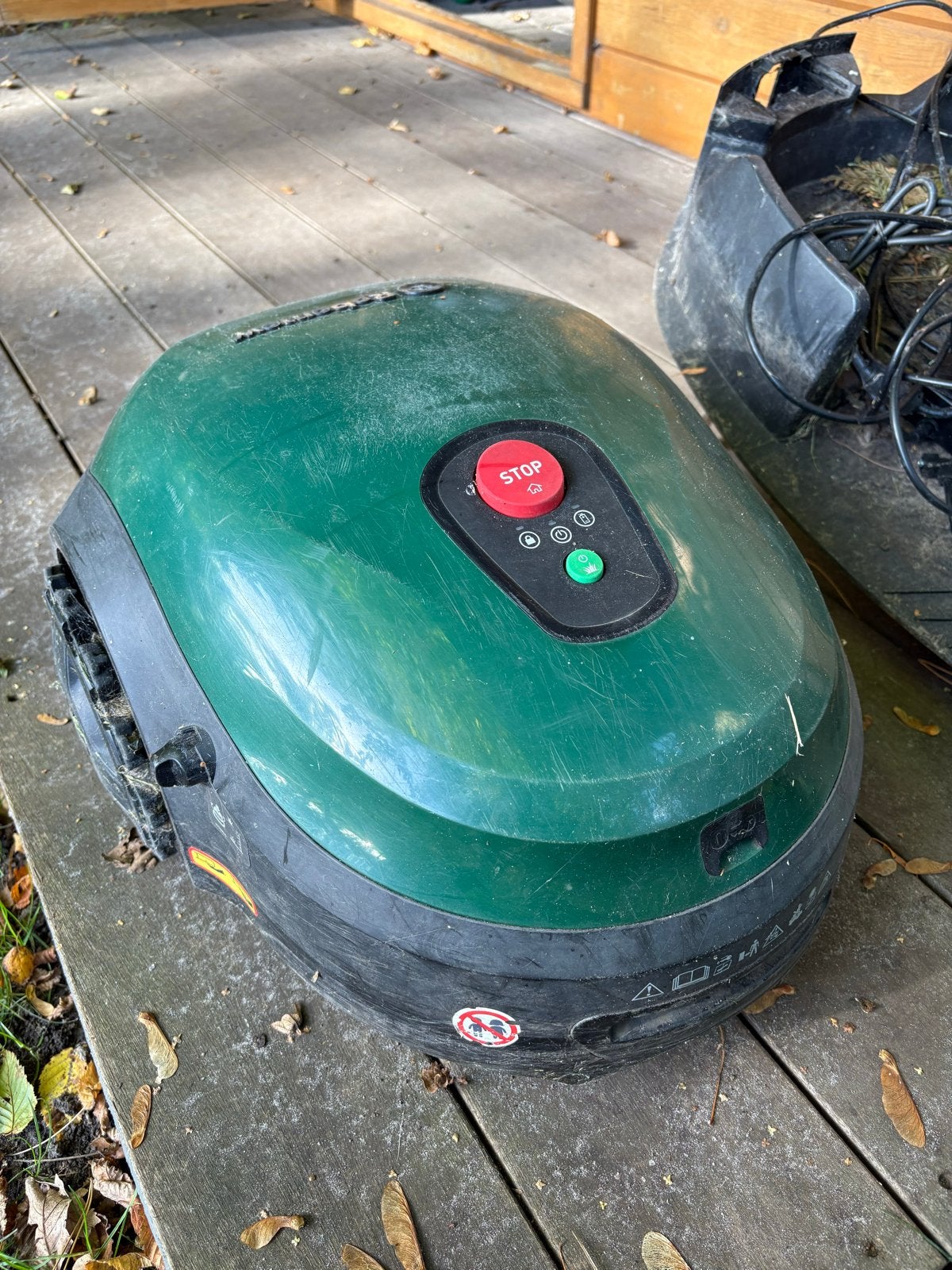 Robomow RT700 robotmaaier - 1 aandrijfwiel defect, Ophalen, Gebruikt, Accu-grasmaaier, Mulchfunctie
