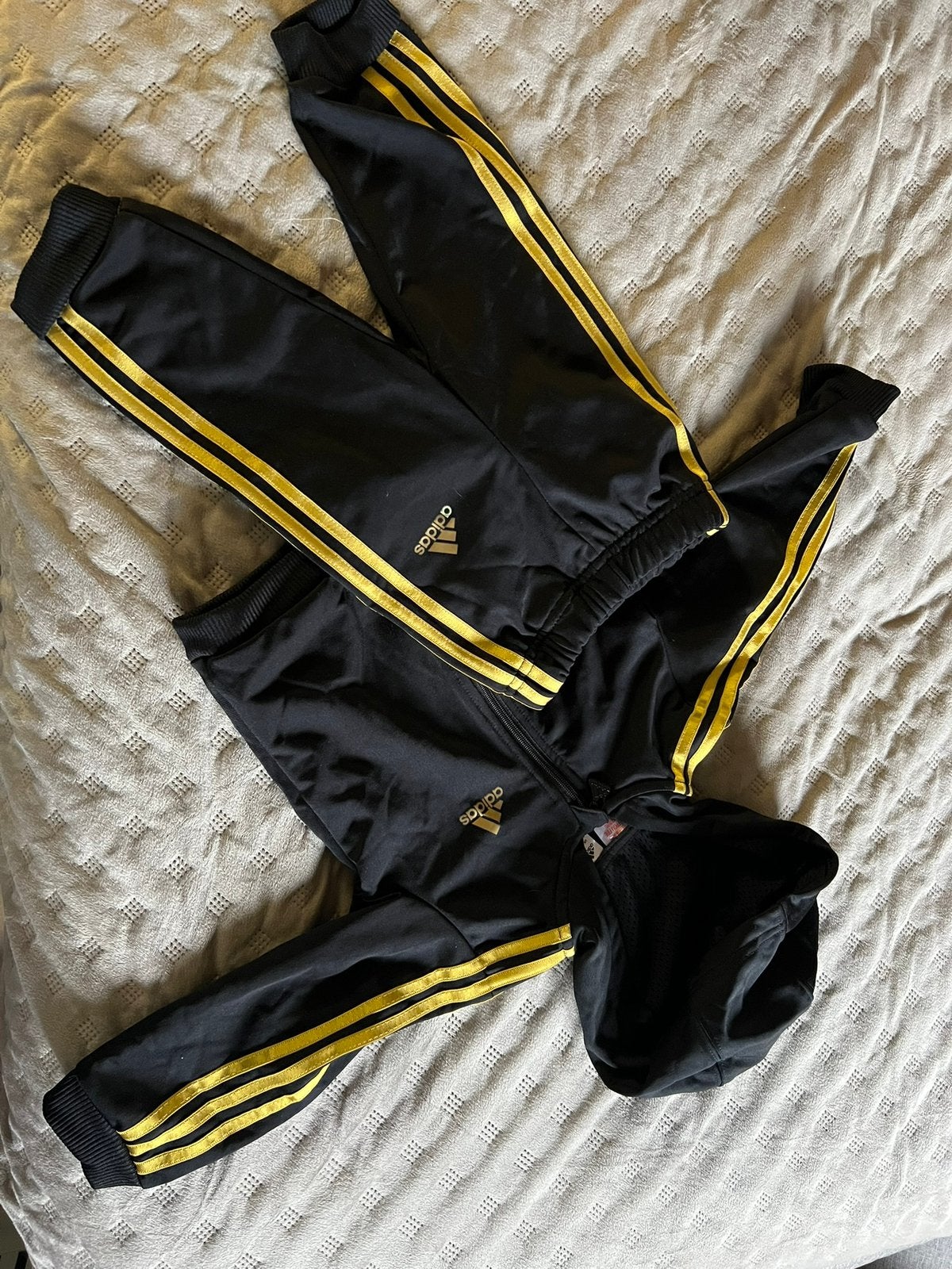 Adidas trainingspak, Ophalen of Verzenden, Jongetje of Meisje
