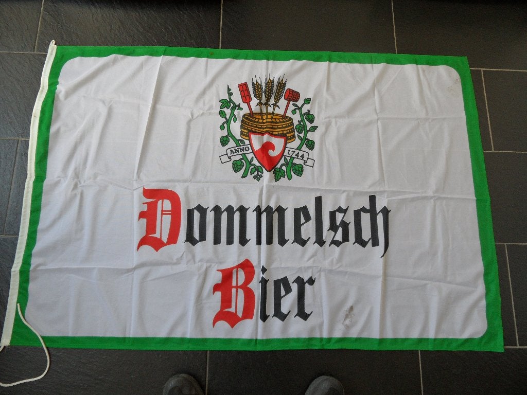 Dommelsch bier vlag 94 x 140 cm. nijlon, Verzenden, Gebruikt, Reclamebord, Plaat of Schild, Dommelsch