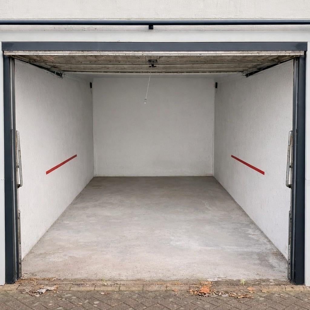 Te huur: Garagebox Amsterdam Koppenburglaan, Huizen en Kamers, Amsterdam