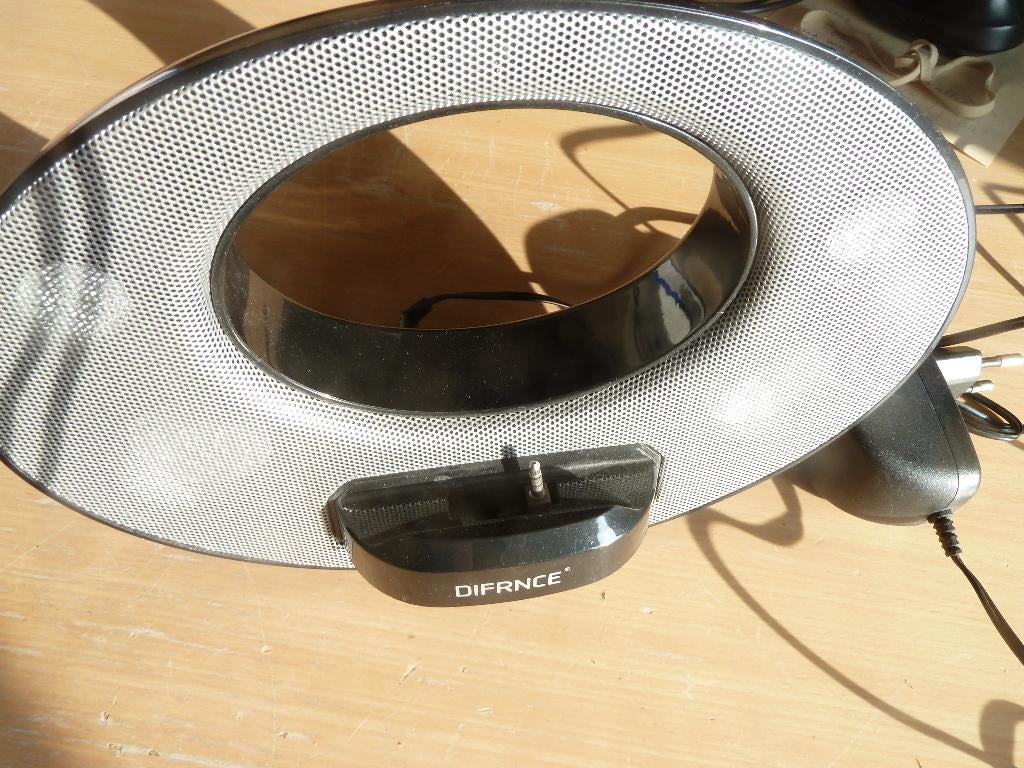 DIFRNCE GS110 speakersysteem voor o.a. iPods., Ophalen of Verzenden, Gebruikt, Overige typen, Mini
