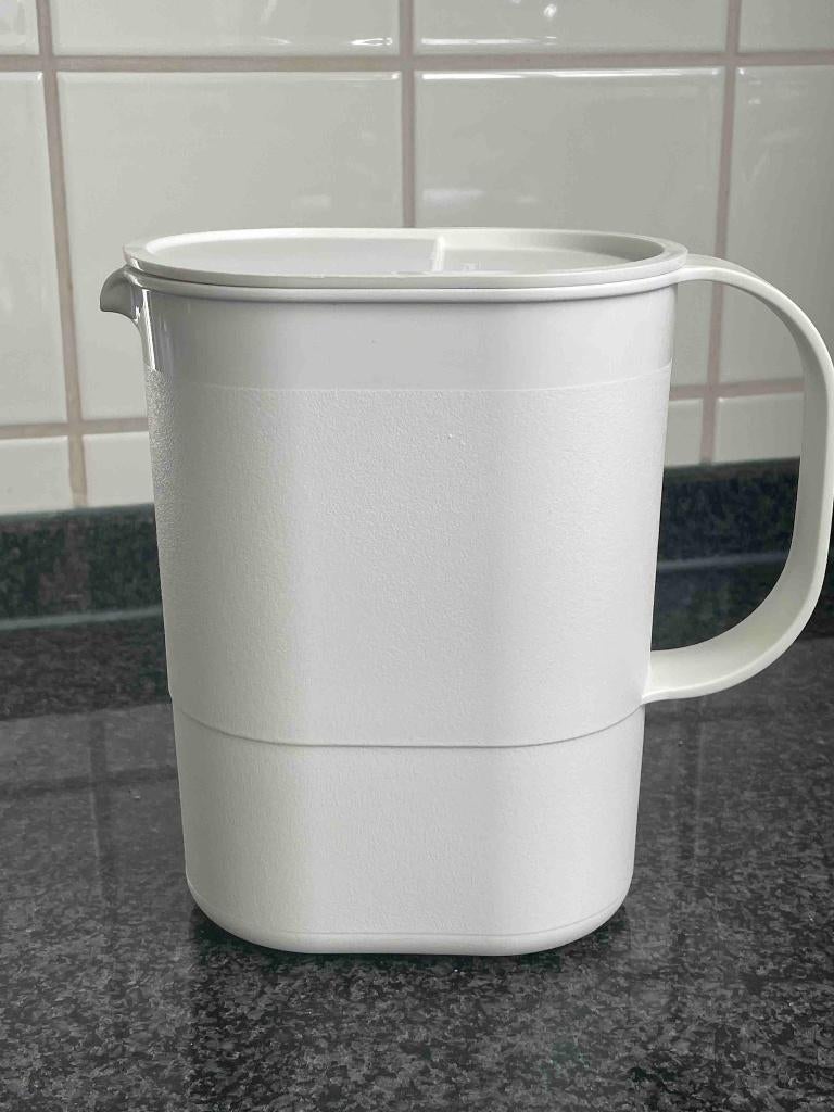 Tupperware Schenkkan Waterkan Sapkan 1 ltr, Ophalen of Verzenden, Zo goed als nieuw, Wit, Overige typen