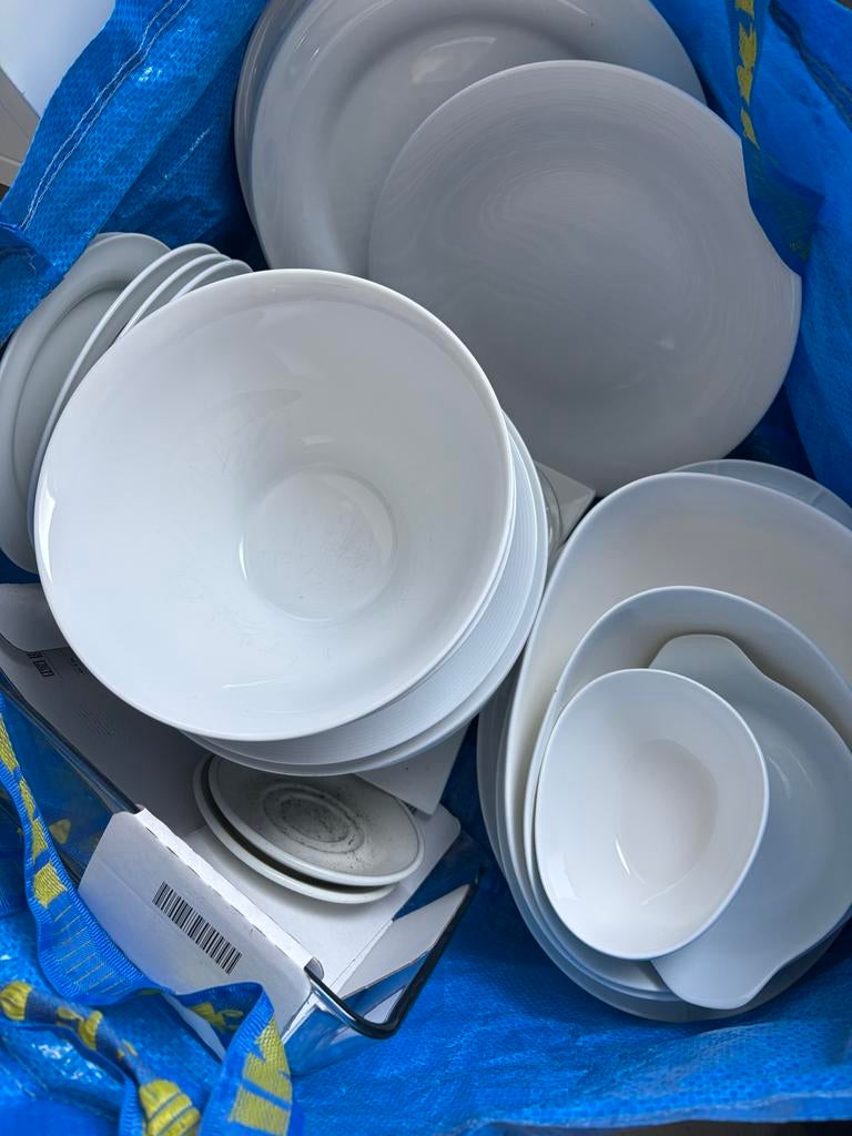 Wit servies: borden, kommen en schalen, Huis en Inrichting, Ophalen, Zo goed als nieuw, Wit, Overige typen