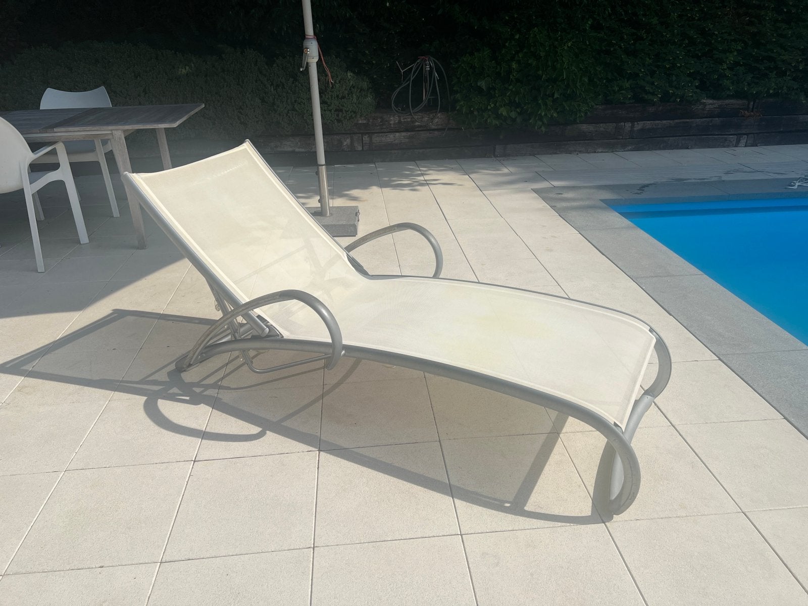 Triconfort Rivage Deckchair / Ligbed / Louncher / Armchair, Ophalen, Gebruikt, Aluminium, Verstelbaar