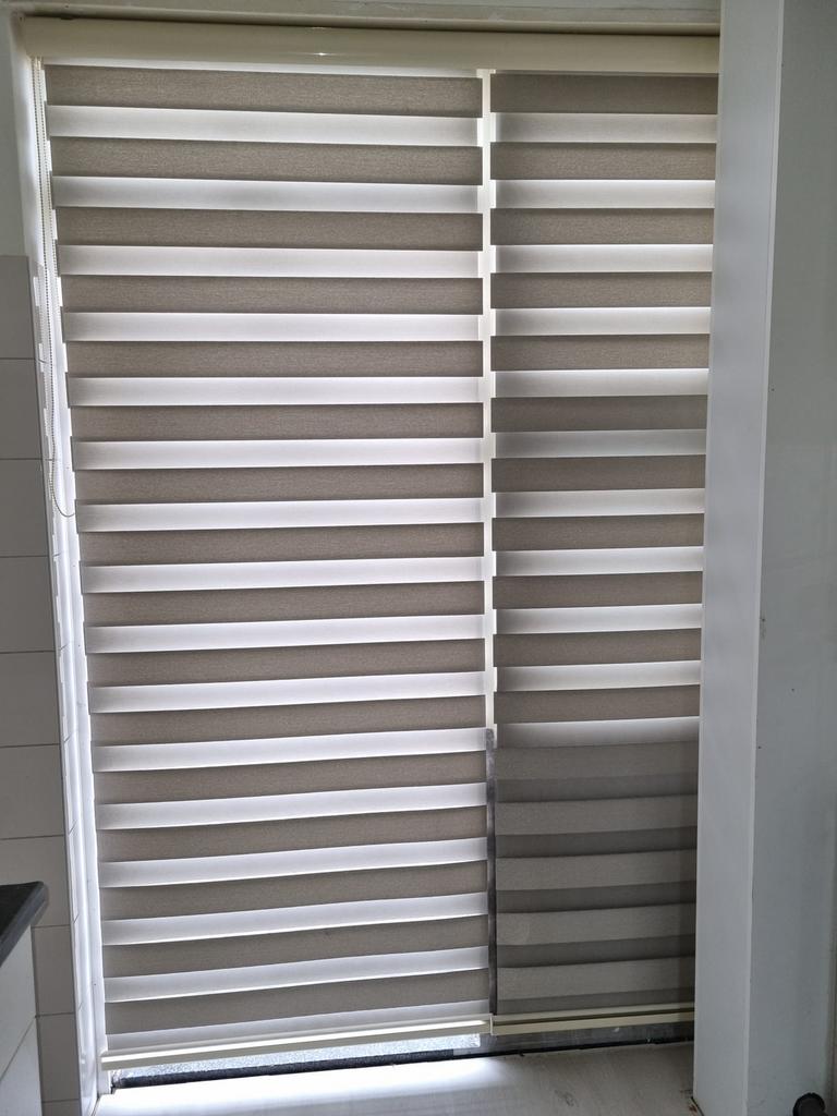 Zebra gordijn, Ophalen, Zo goed als nieuw, 200 cm of meer