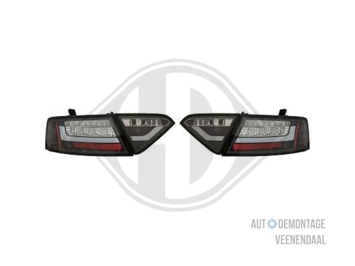 Achterlichtset links + rechts van een Audi A5, -, -, Nieuw, -