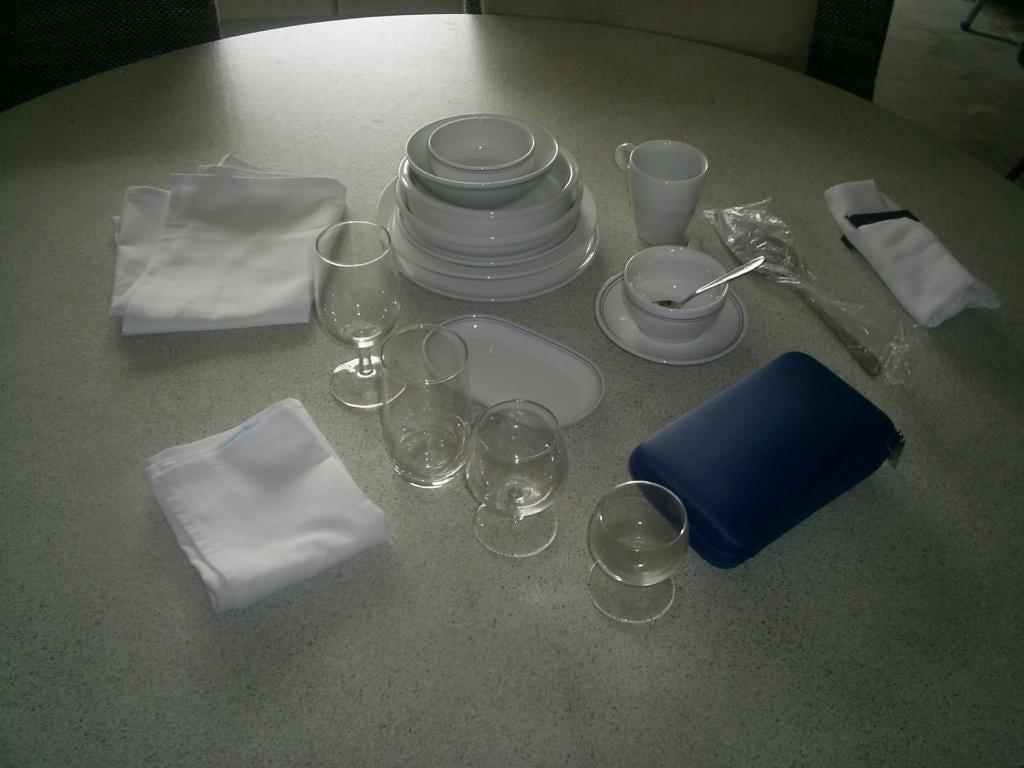 KLM Servies World Business Class pre-2011, Ophalen, Zo goed als nieuw, Overige stijlen, Aardewerk