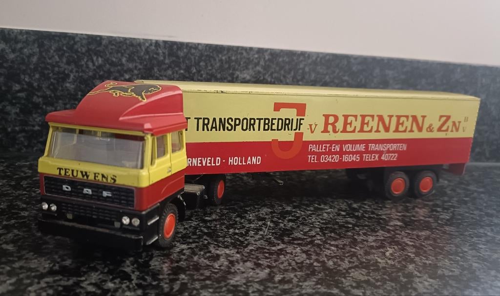 DAF 2800 schaalmodel Lion Cars, Hobby en Vrije tijd, Modelauto's | 1:50, Ophalen of Verzenden, Gebruikt, Bus of Vrachtwagen, Lion Toys