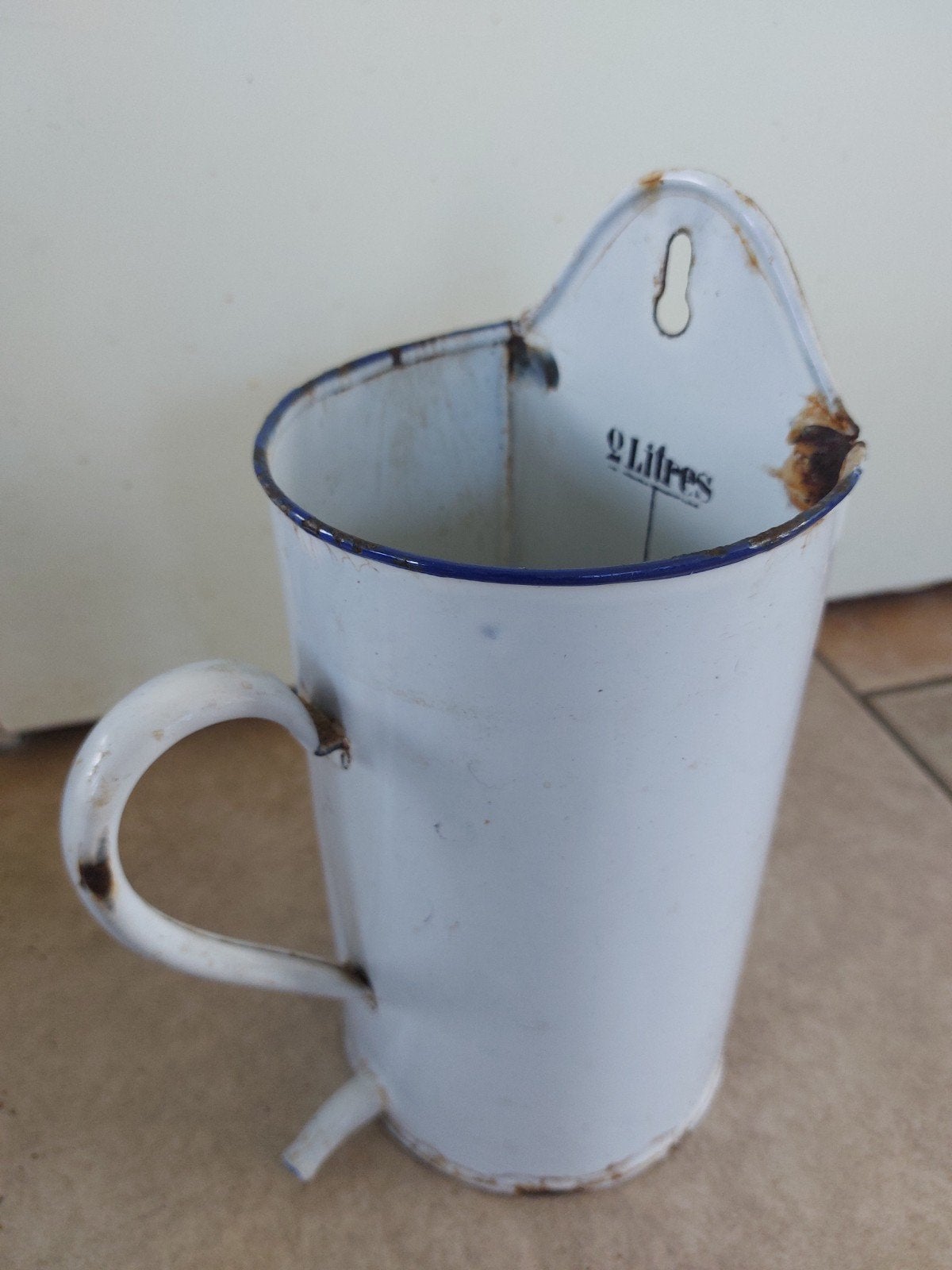 Vintage geëmailleerde maatbeker 2 liter wit/blauw, Ophalen of Verzenden