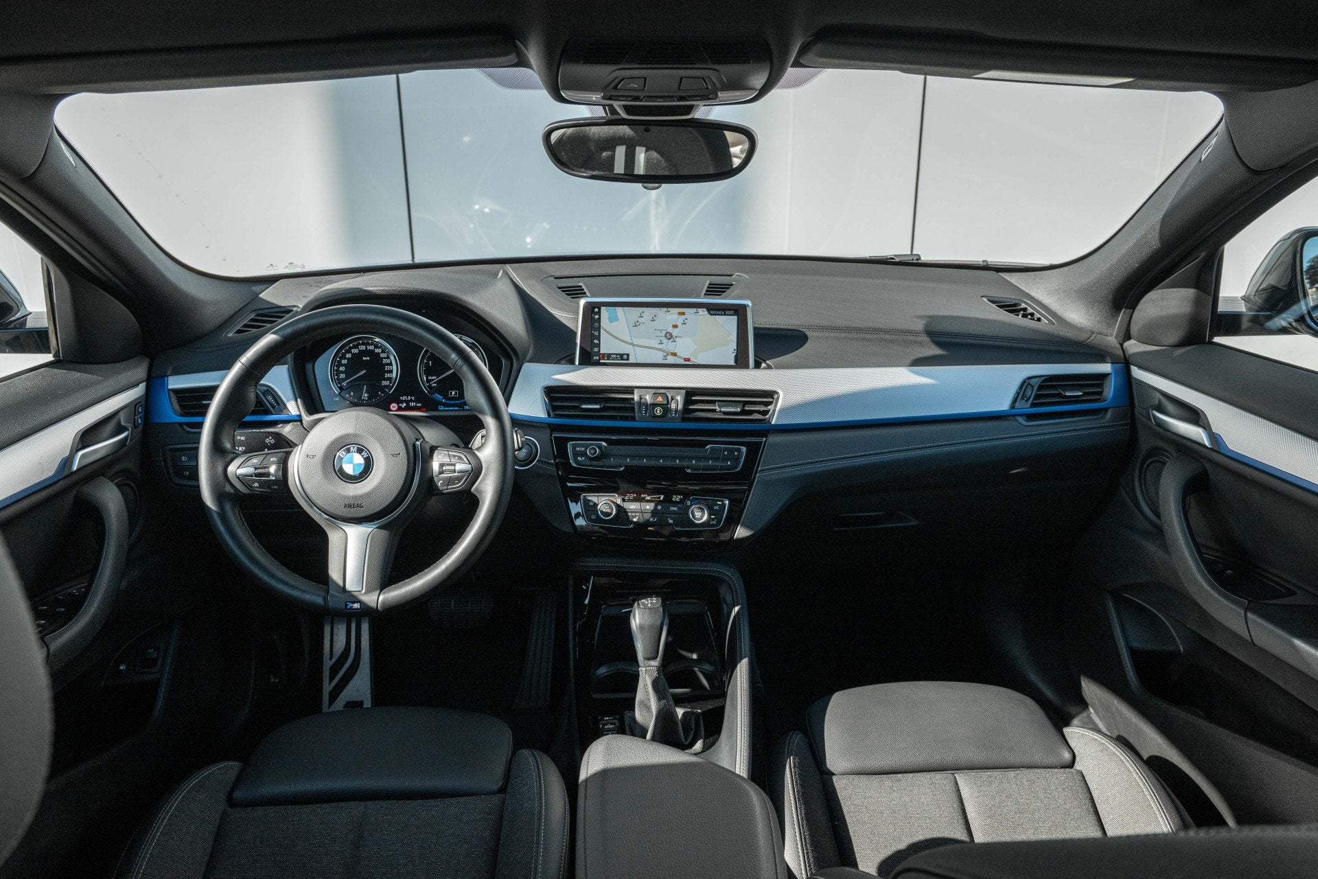 BMW X2 xDrive25e M Sport Automaat / Sportstoelen / Active Cr, Auto's, Automaat, Dealer onderhouden, X2, Gebruikt