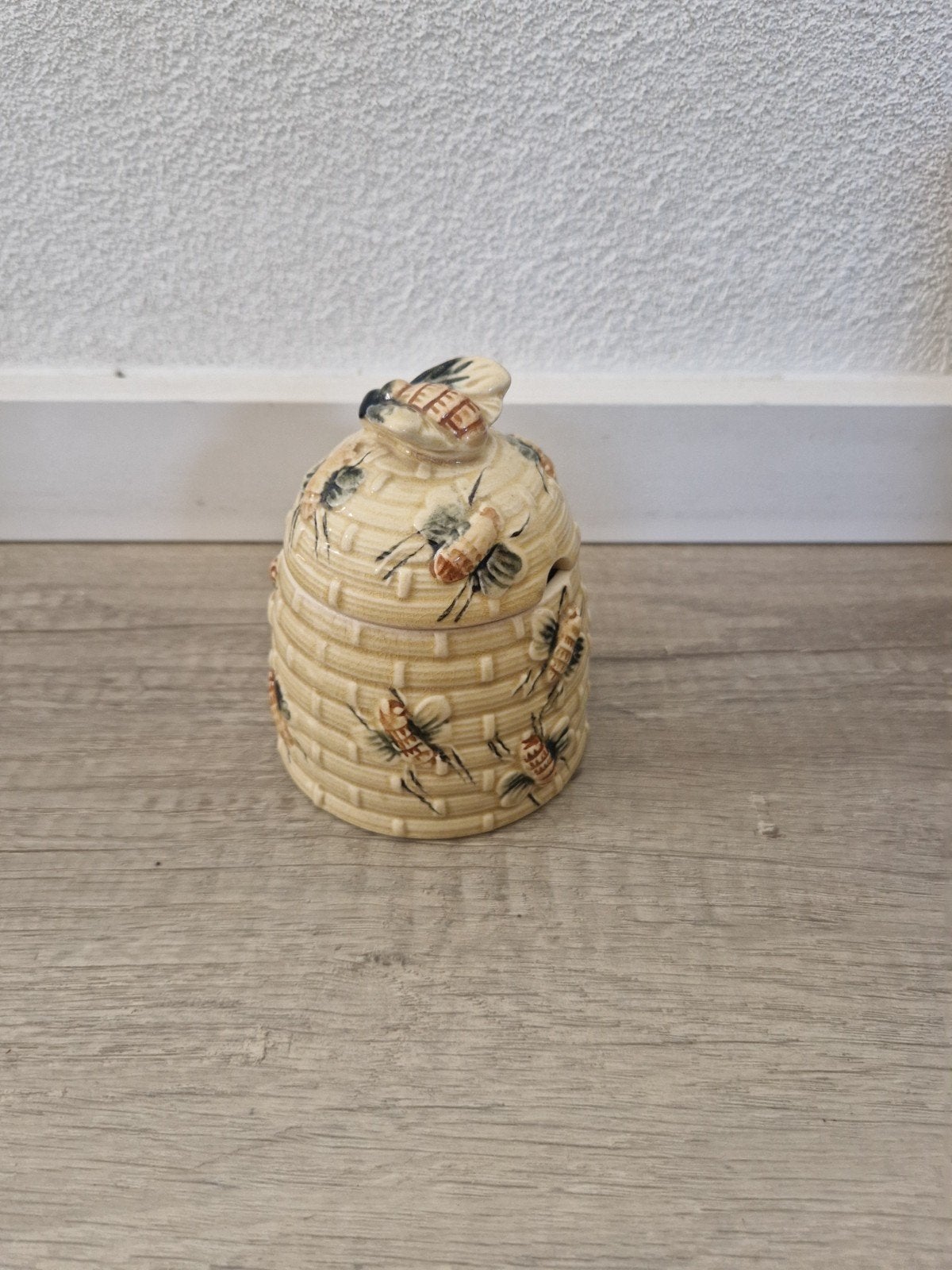 Bijenkorf honingpot pot honing bij korf servies, Ophalen of Verzenden, Zo goed als nieuw, Overige stijlen, Overige typen