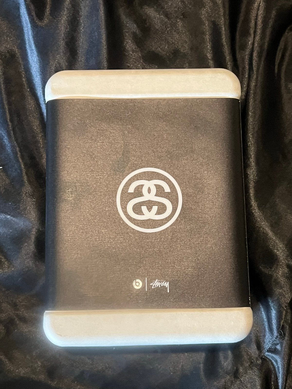 Gloednieuwe Apple Beats Studio Pro - Stussy Editie, Audio, Tv en Foto, Ophalen of Verzenden, Nieuw, Beats