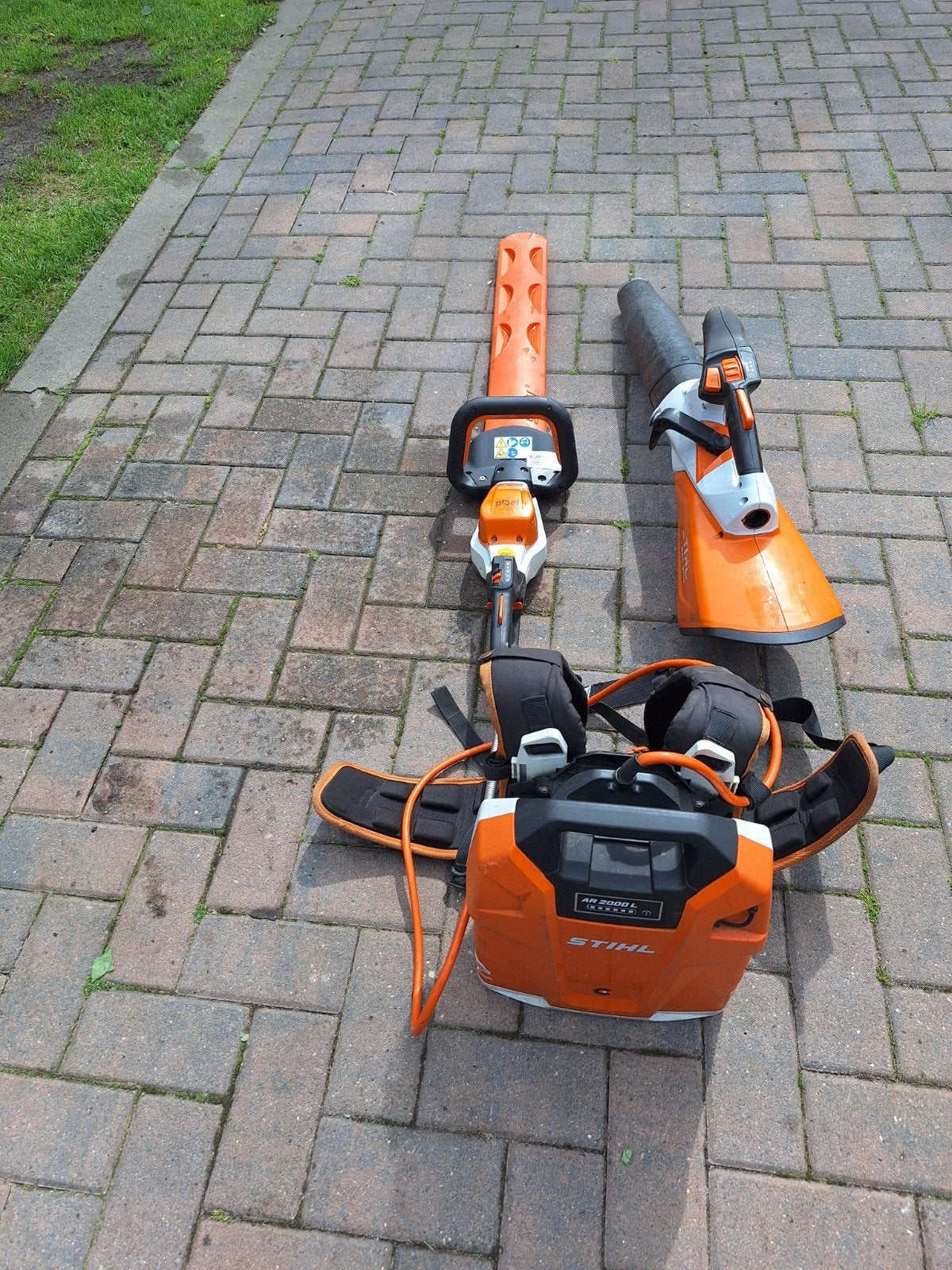 Stihl accu machines met rugaccu, Ophalen