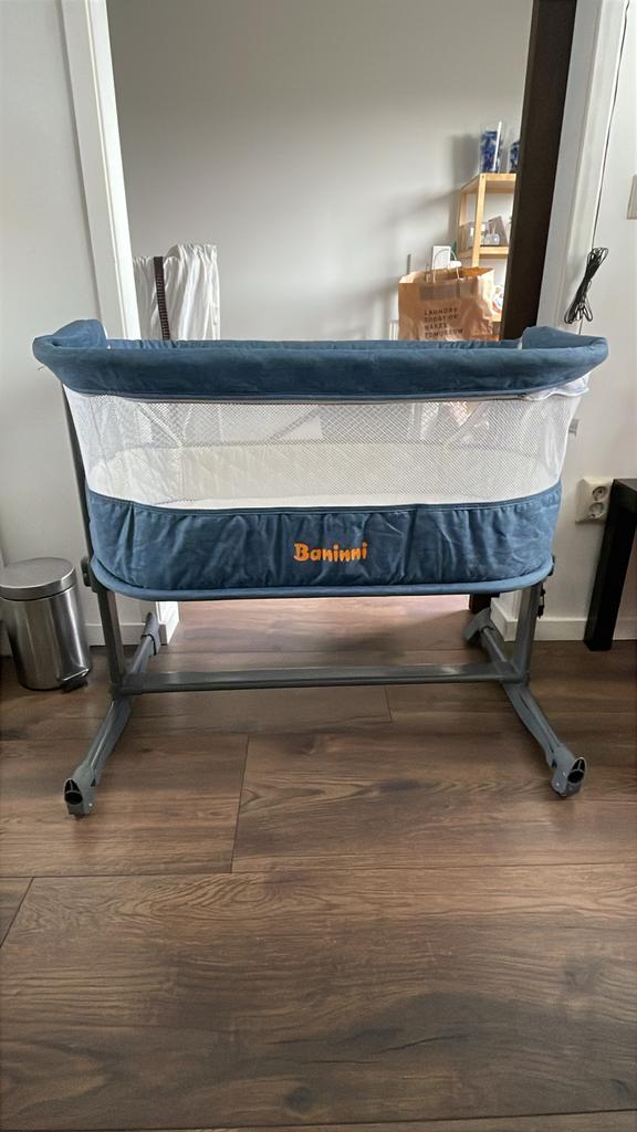 Baninni Co Sleeper Nesso Blue – Wieg aan bed + matras, Ophalen of Verzenden, Gebruikt, Wieg