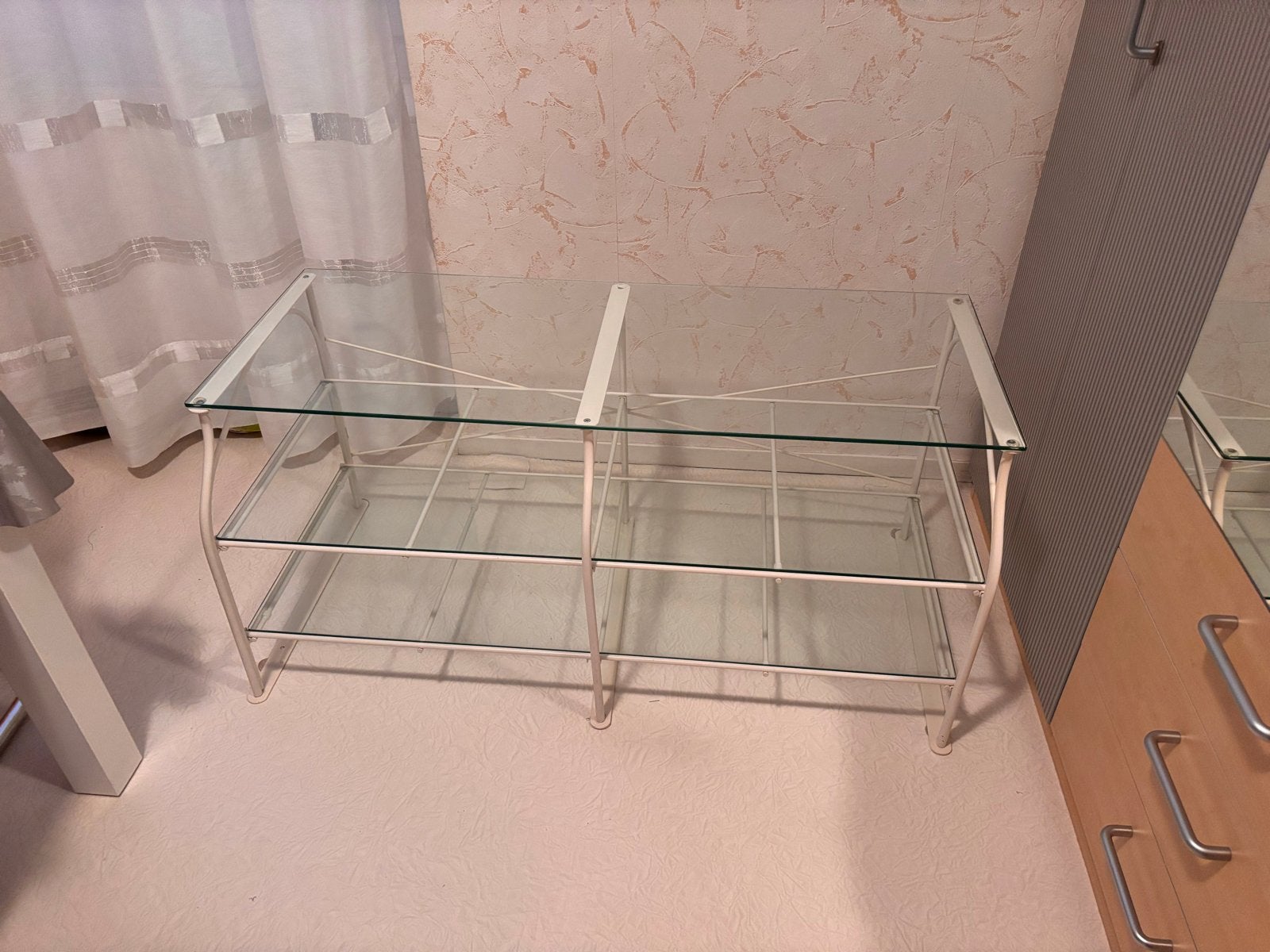 IKEA TV-meubel met glazen planken, Huis en Inrichting, Ophalen, Gebruikt, 100 tot 150 cm, Glas
