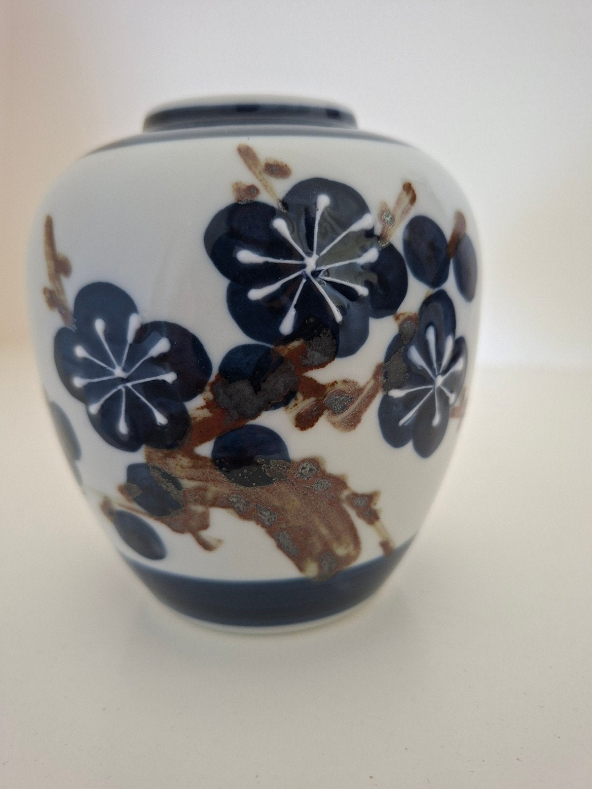 Japans vaasje pruimenbloesem, Ophalen of Verzenden