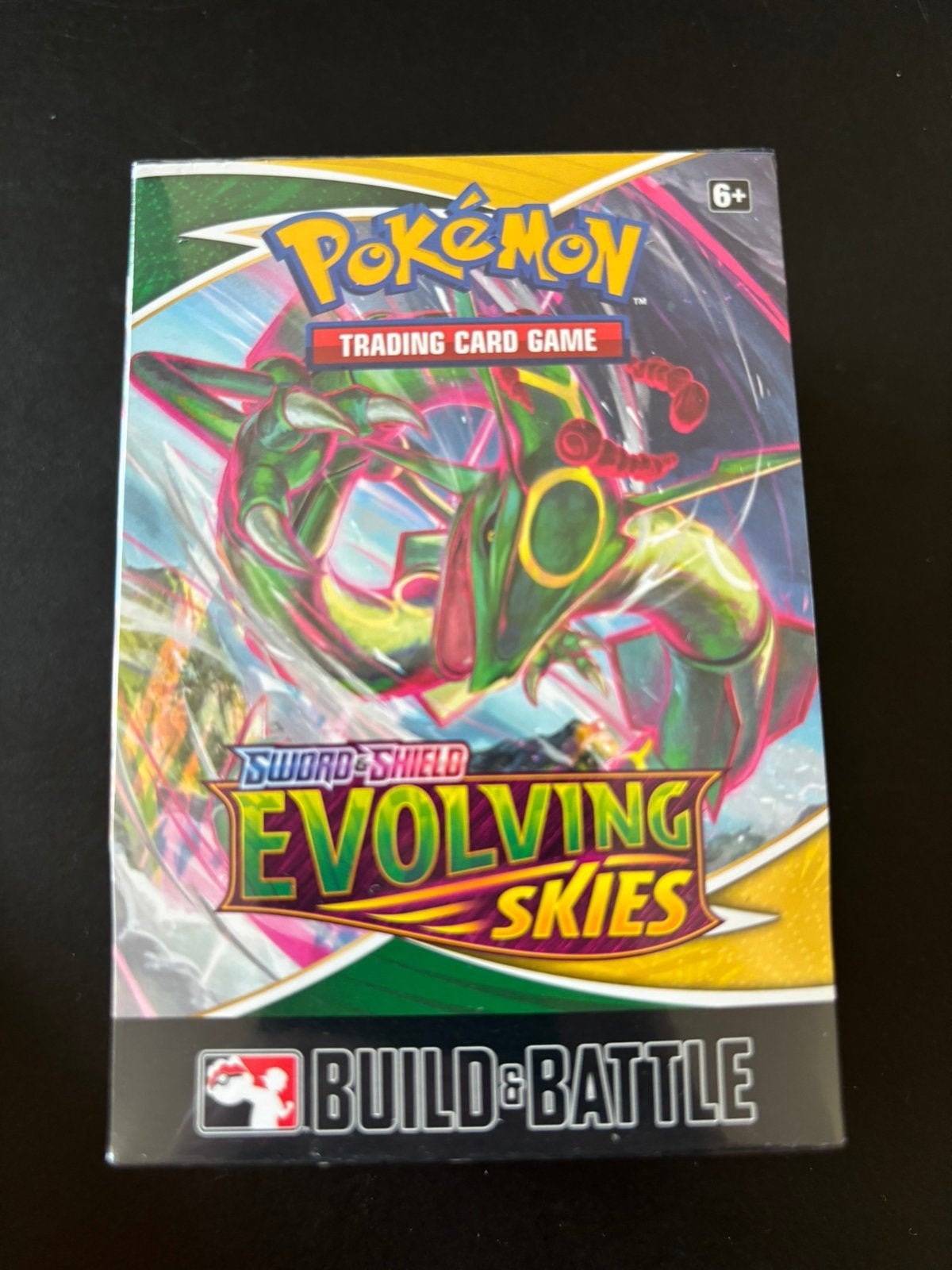 Evolving Skies build & battle box (sealed), Hobby en Vrije tijd, Verzamelkaartspellen | Pokémon, Ophalen of Verzenden, Zo goed als nieuw