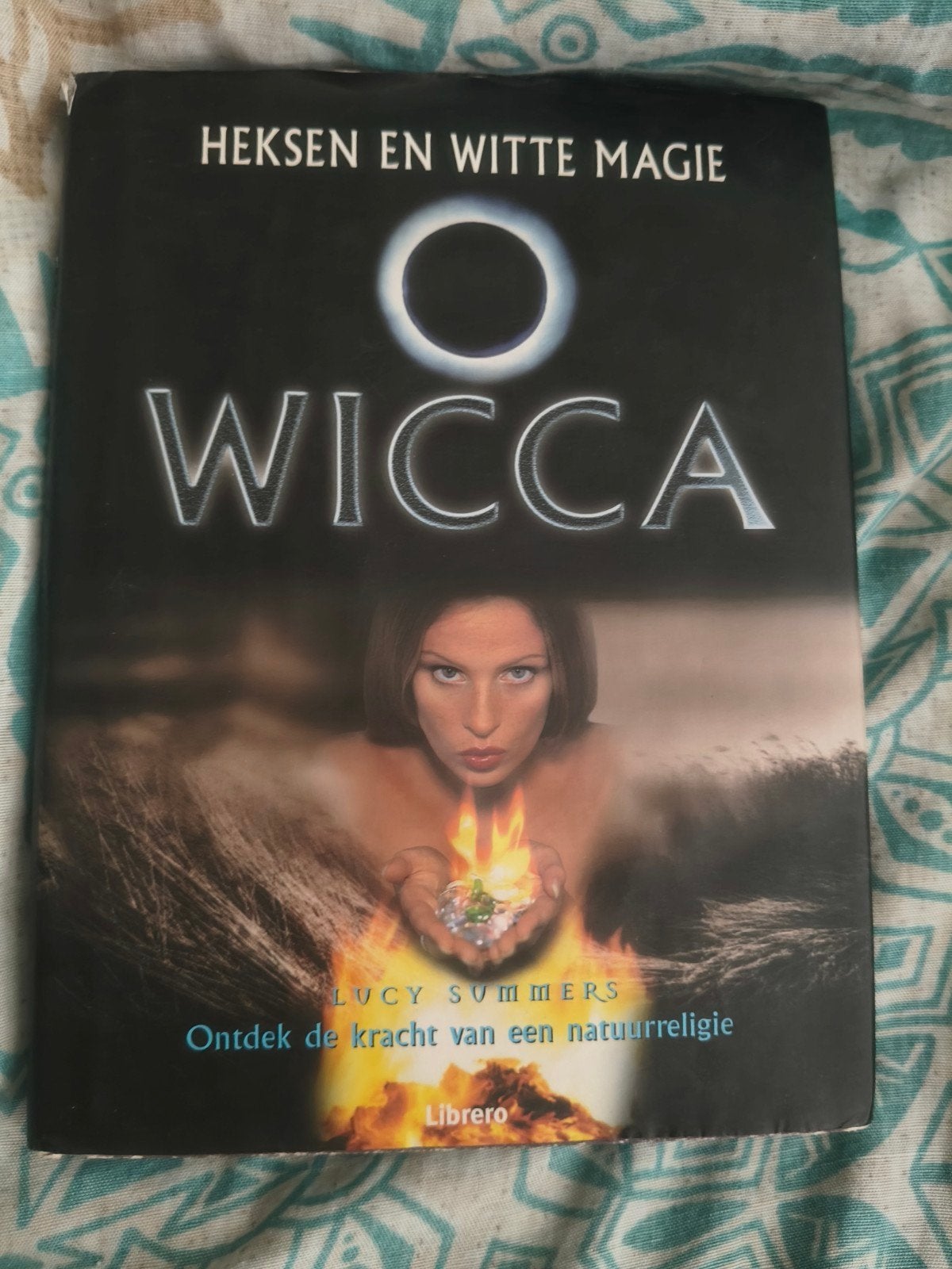 Wicca Heksen en Witte Magie - Ontdek de kracht van een natuu, Achtergrond en Informatie, Spiritualiteit algemeen, Ophalen of Verzenden