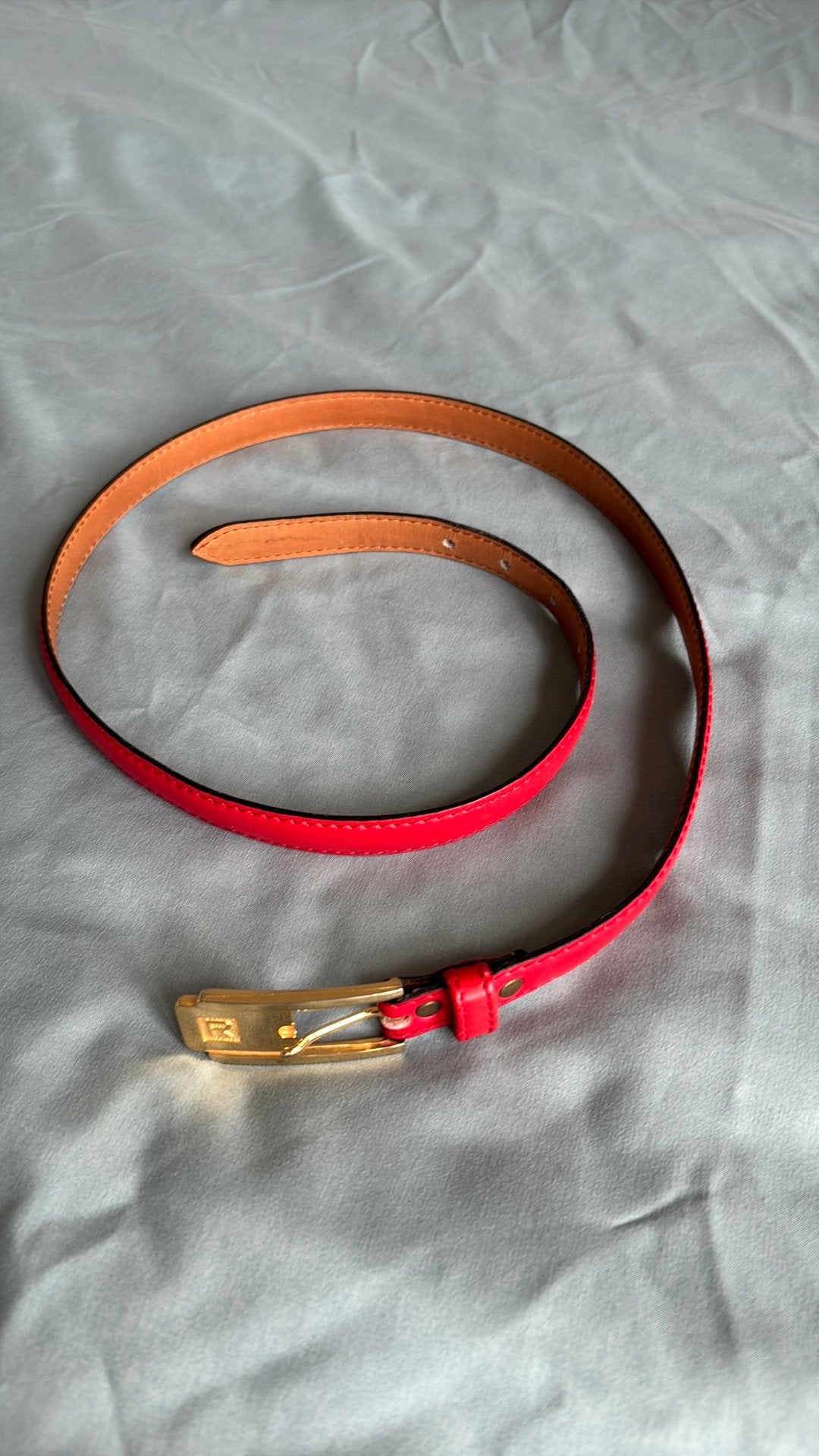 Vintage rode riem Rodier met gouden gesp, Minder dan 3 cm, Verzenden, Echt leder, Heupriem