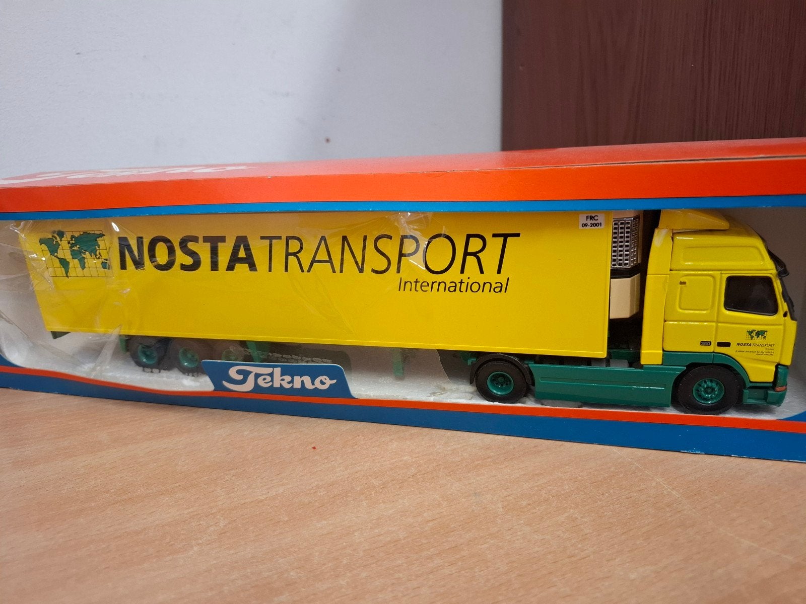 volvo FH Nostra transport Tekno 1:50, Hobby en Vrije tijd, Ophalen of Verzenden, Zo goed als nieuw, Bus of Vrachtwagen, Tekno