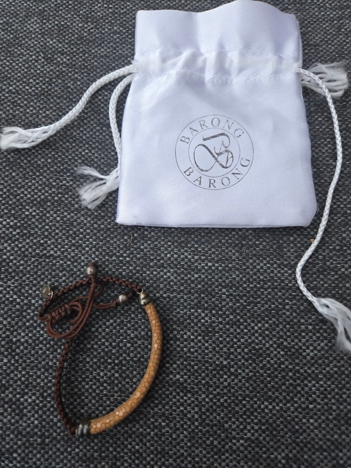 Barong Baring Armbandje - Bruin Roggeleer, Ophalen of Verzenden, Zo goed als nieuw, Bruin, Leer