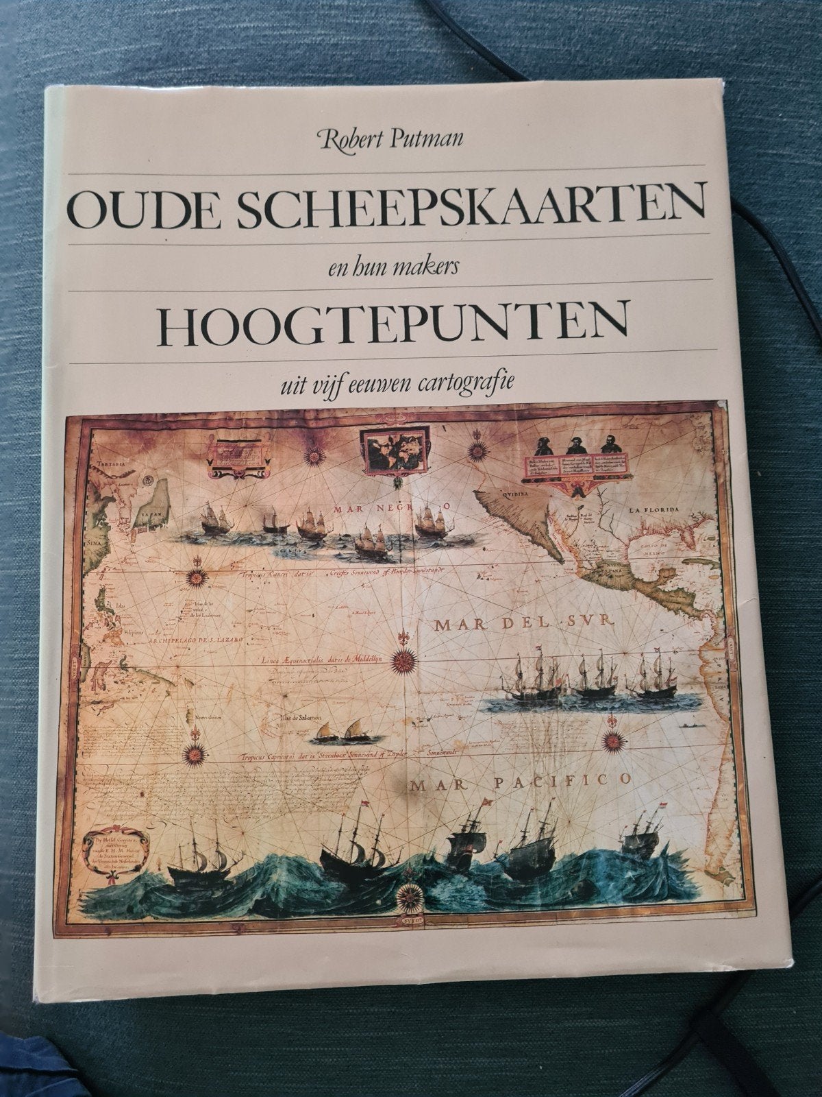 boek OUDE SCHEEPSKAARTEN en hun makers CARTOGRAFIE, Gelezen, Ophalen of Verzenden, Landkaart, 1800 tot 2000