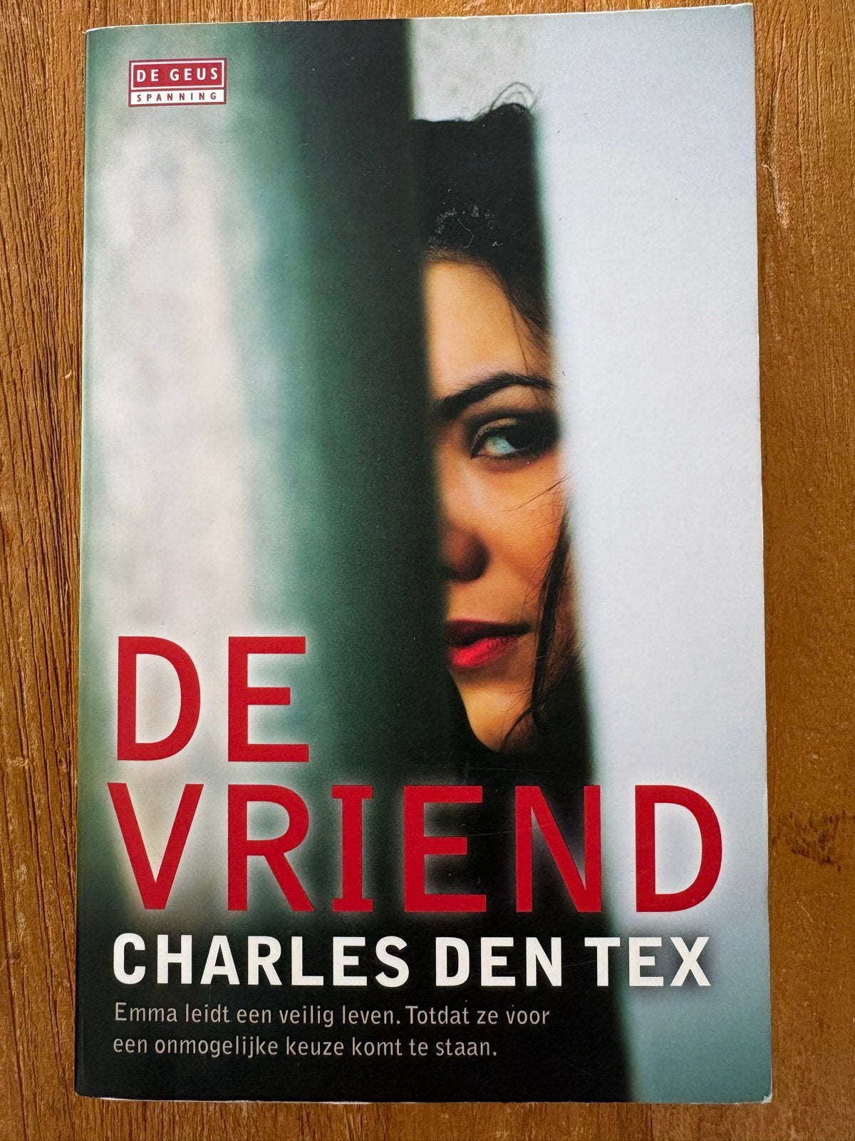De Vriend - Charles den Tex (Spannende Thriller), Boeken, Detectives, Ophalen of Verzenden, Gelezen
