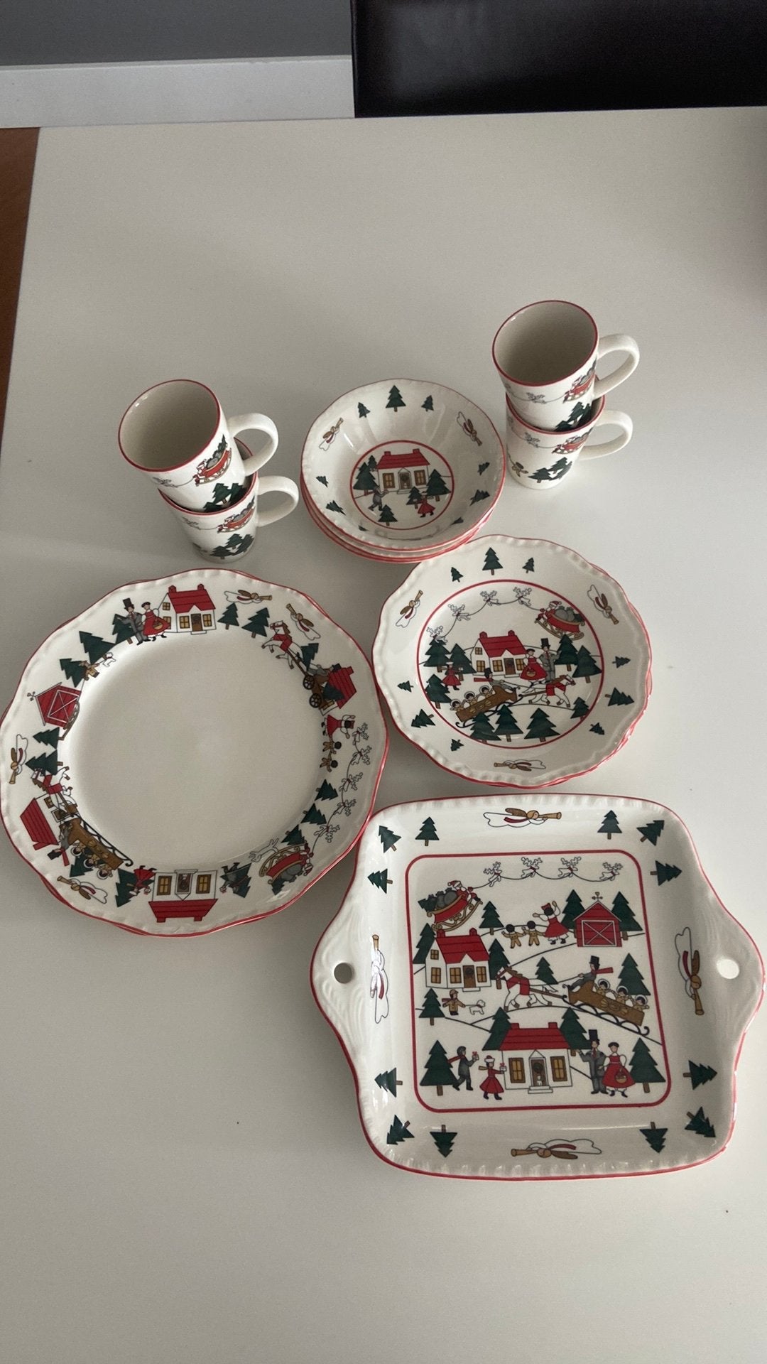 Een 12-delig Mason’s Christmas Village servies, Ophalen