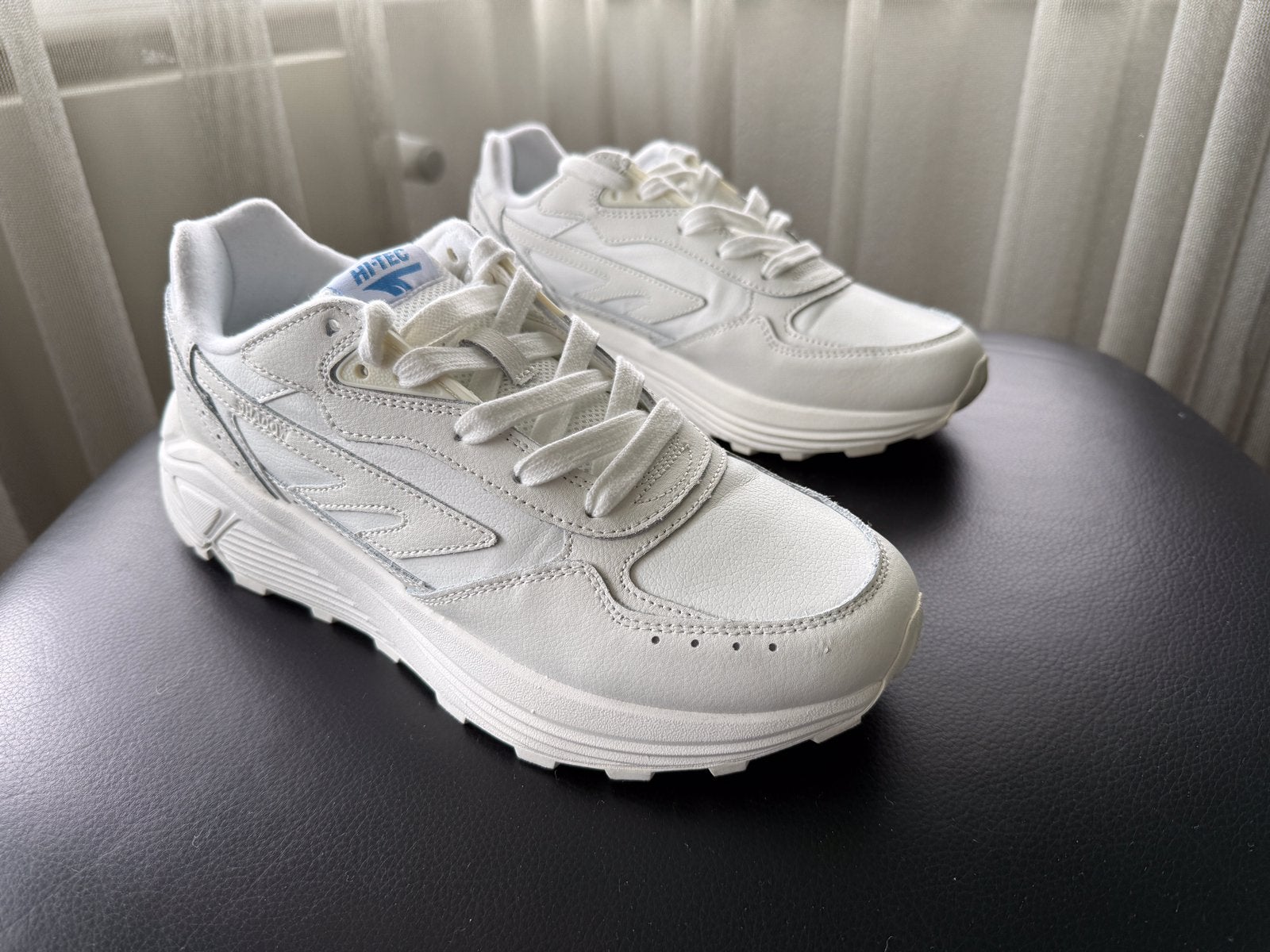 Nieuwe Hitec Shadow leren Unisex sneakers, maat 41, Kleding | Heren, Schoenen, Ophalen, Wit, Nieuw, Sneakers of Gympen