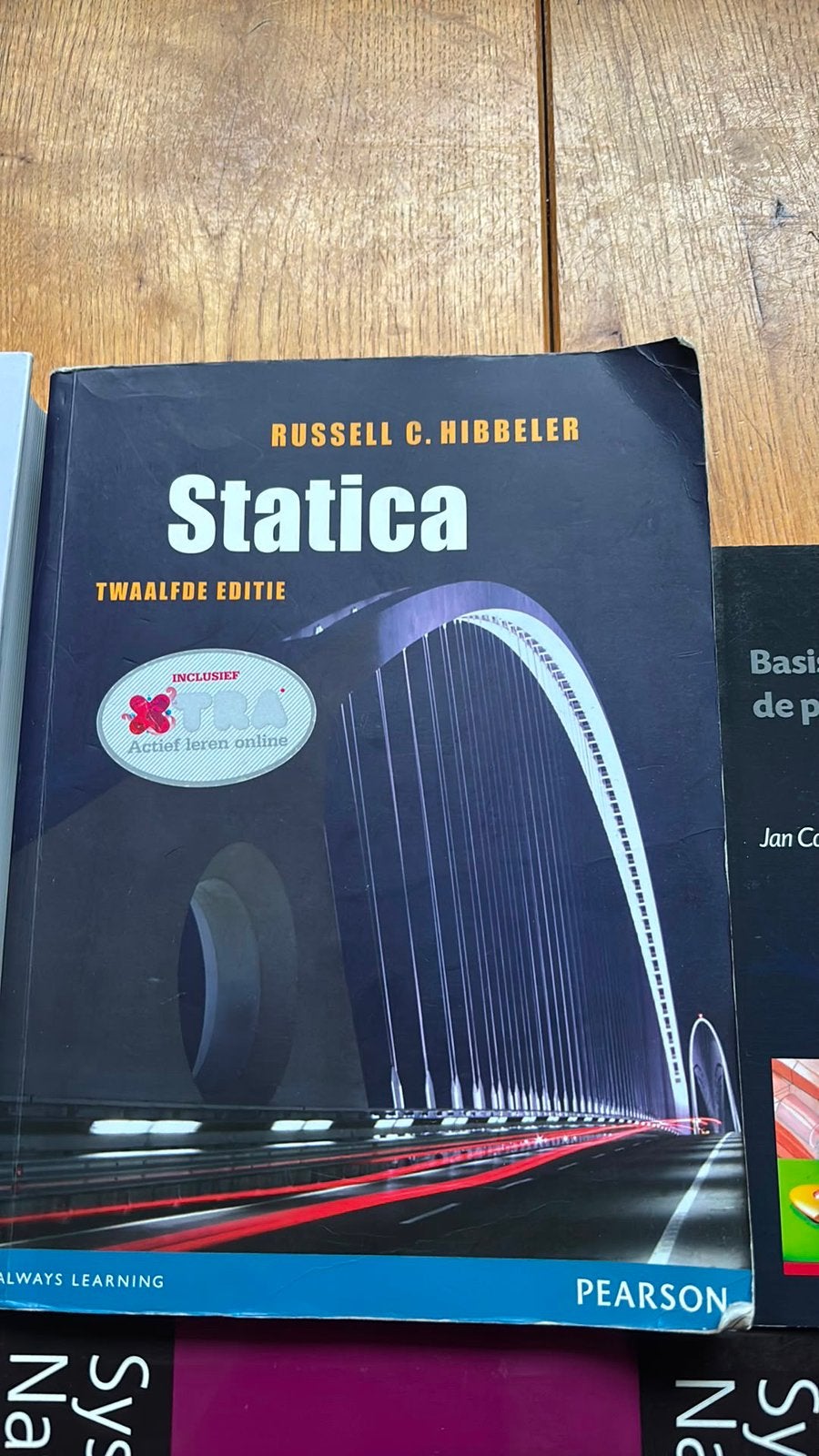 Statica, Russell C. Hibbeler HBO, Ophalen of Verzenden, Zo goed als nieuw, Internet of Webdesign