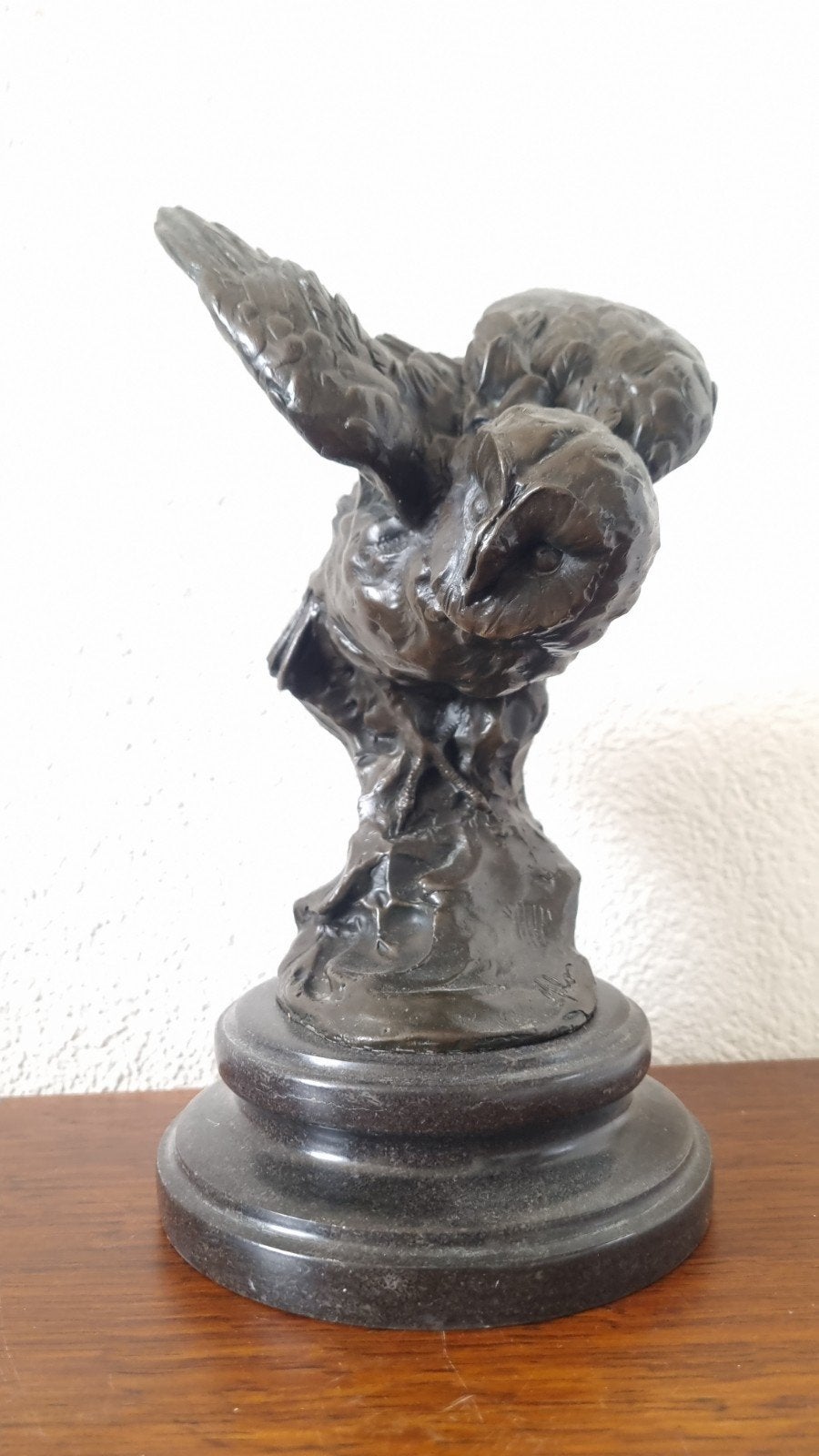 Bronzen beeldje uil, gesigneerd Milo, Ophalen of Verzenden, Brons, Beeld, Europa