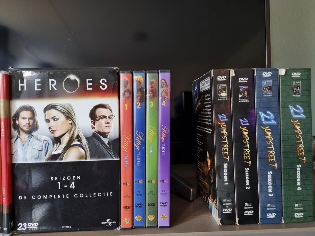 Diverse DVD Boxsets: Heroes, GoT, Prison Break, Harry Potter, Ophalen