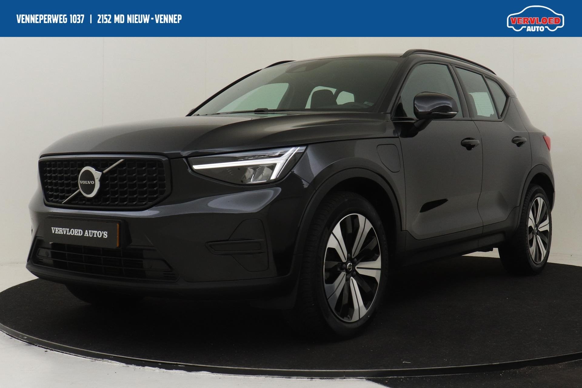Volvo XC40 T4 PLUG-IN HYBRID PLUS DARK -HARMAN/KARDON|POWER-, Auto's, Volvo, Stof, Euro 6, Zwart, Bedrijf